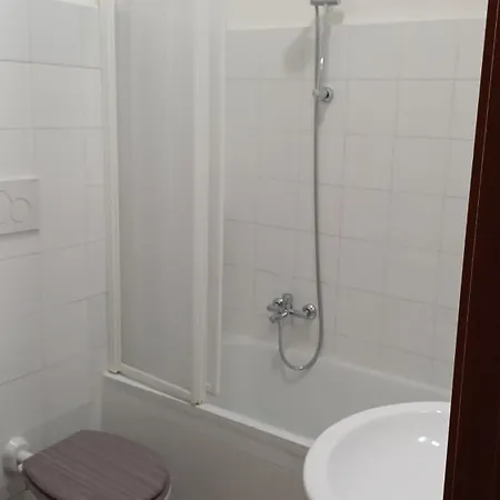 Apartman H24 Tivoli